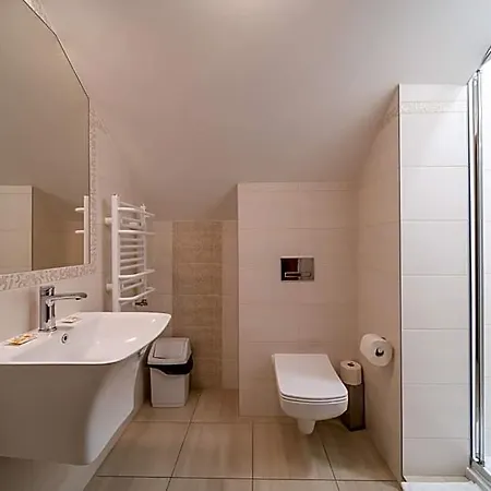 Patria فندق مبيت وإفطار 4*